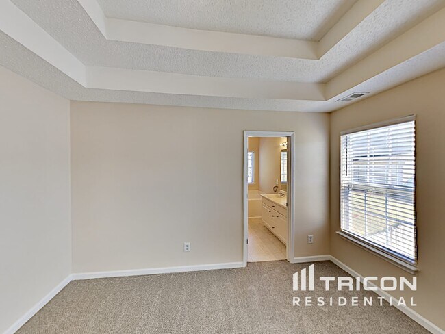 Building Photo - 102 Providence Run
