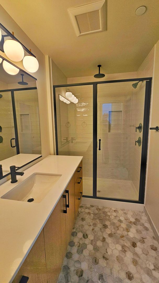 Building Photo - Brand New 2 Bed 2 Bath Townhome in North Beacon Hill, Seattle.