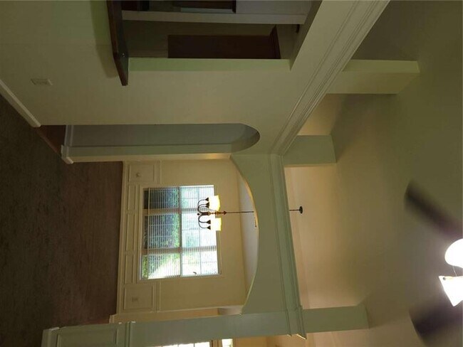 Building Photo - 175 Spinner Dr