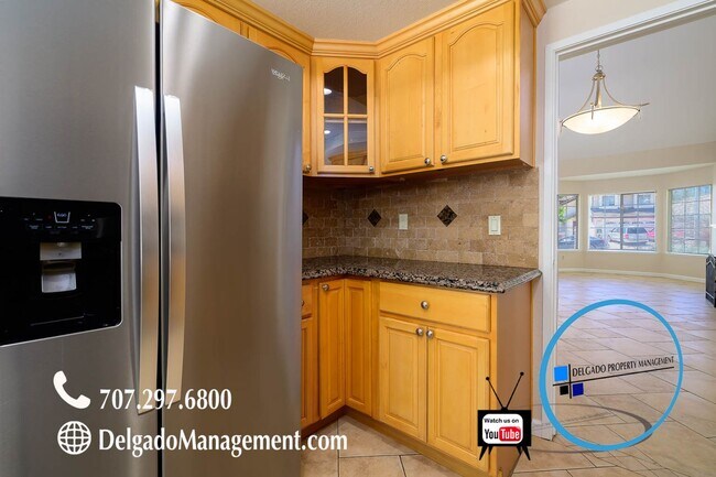 Building Photo - Completely remodeled Glen Cove 5 bed home