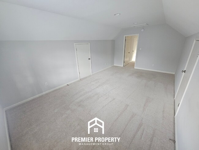 Building Photo - Executive 4BR Estate in Dogwood Trails | Houston High Schools & Designer Finishes