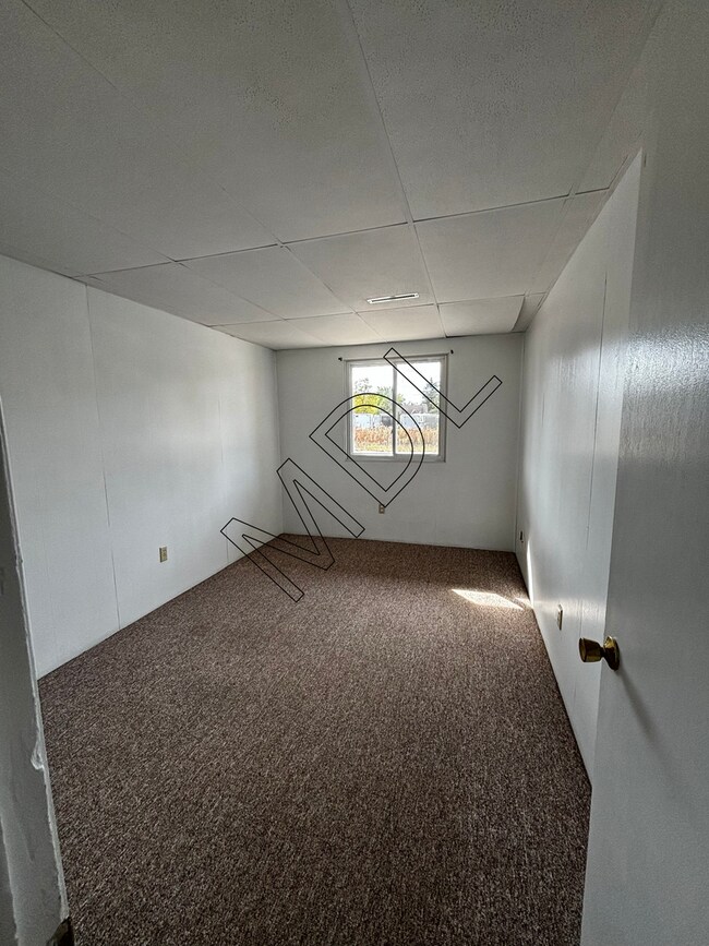 Building Photo - 201 Old Kawkawlin Rd