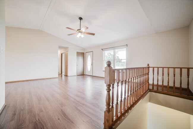 Building Photo - 1801 Ridge Rd