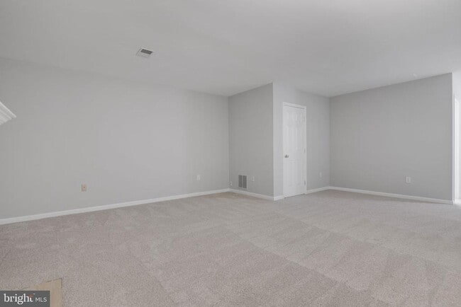 Building Photo - 7267 Olde Lantern Way