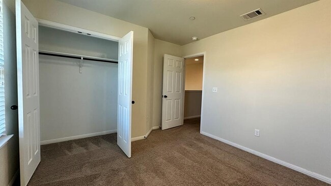 Building Photo - 2304 S Lakeline Blvd