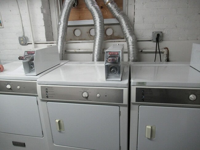 Building Photo - 120-122 W 39th St