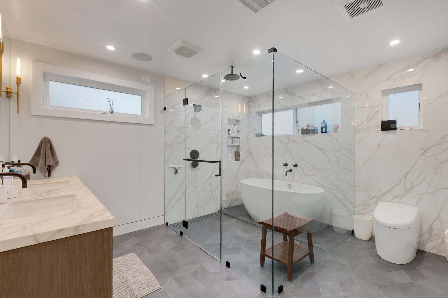 Building Photo - 248 34th St