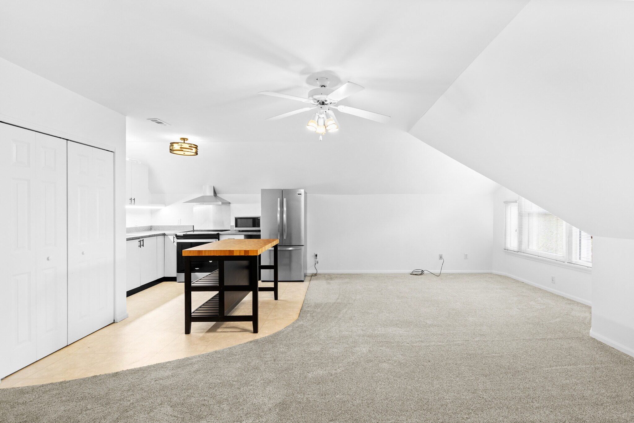 Building Photo - 4414 W Pine Blvd