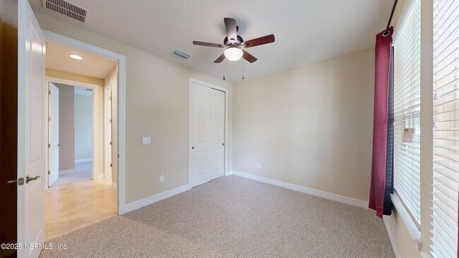Building Photo - 29 Lakefront Ln