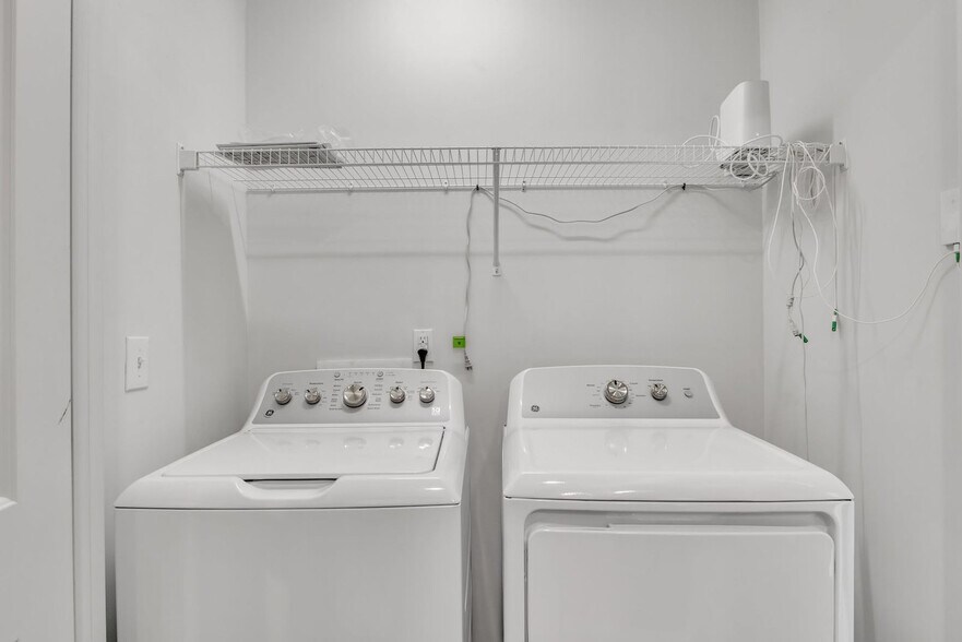 Building Photo - 229 Socket St