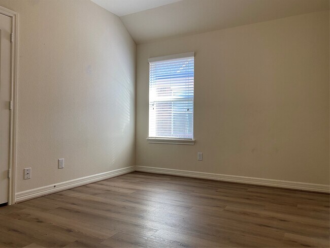 Building Photo - 18318 Mossy Creek Ln