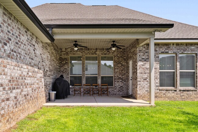 Building Photo - 212 Blaze Blvd