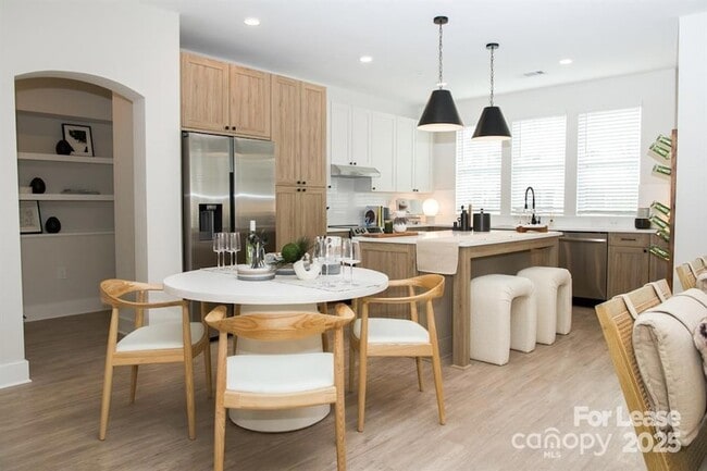 Building Photo - 14011 Bespoke Rd