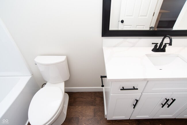 Building Photo - 3226 Keystone Lakes Way