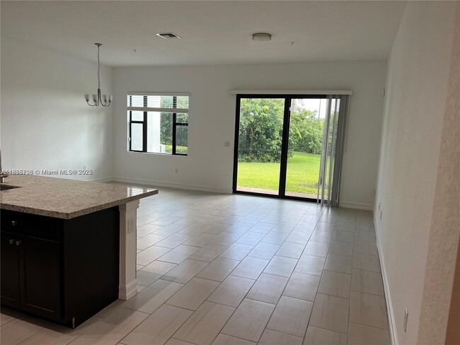 Building Photo - 11539 SW 13th Dr