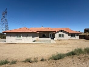 Building Photo - 10350 Mesquite St