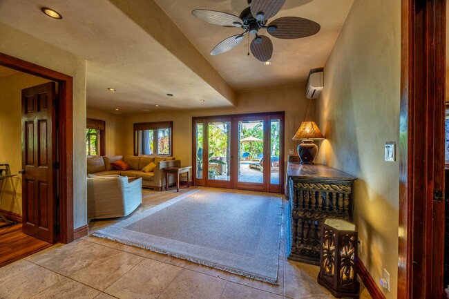 Building Photo - 250 Amakihi Way