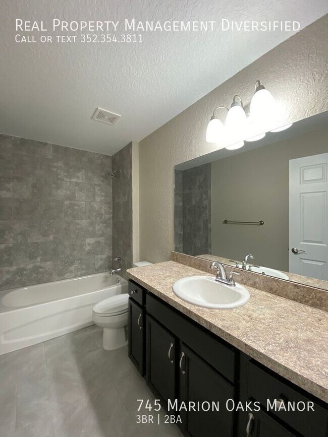 Building Photo - 745 Marion Oaks Manor