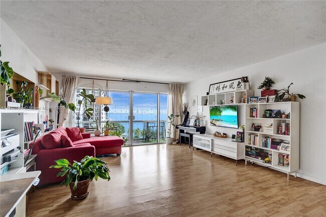 Building Photo - 2451 Brickell Ave