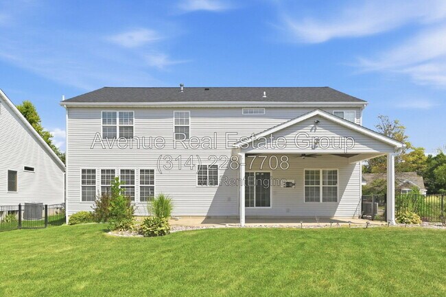 Building Photo - 2031 Avalon Mist Cir
