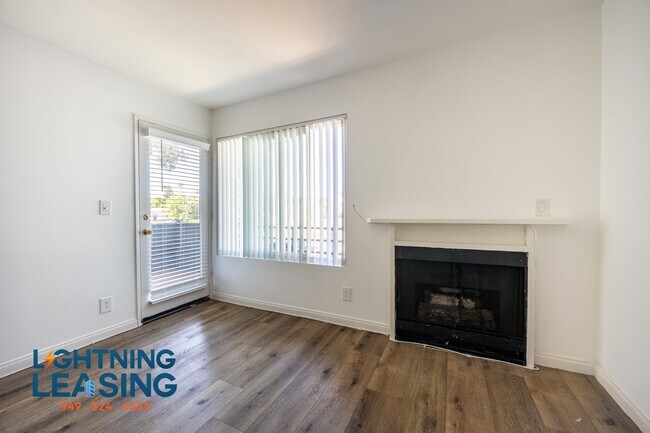 Building Photo - 14201 Victory Blvd