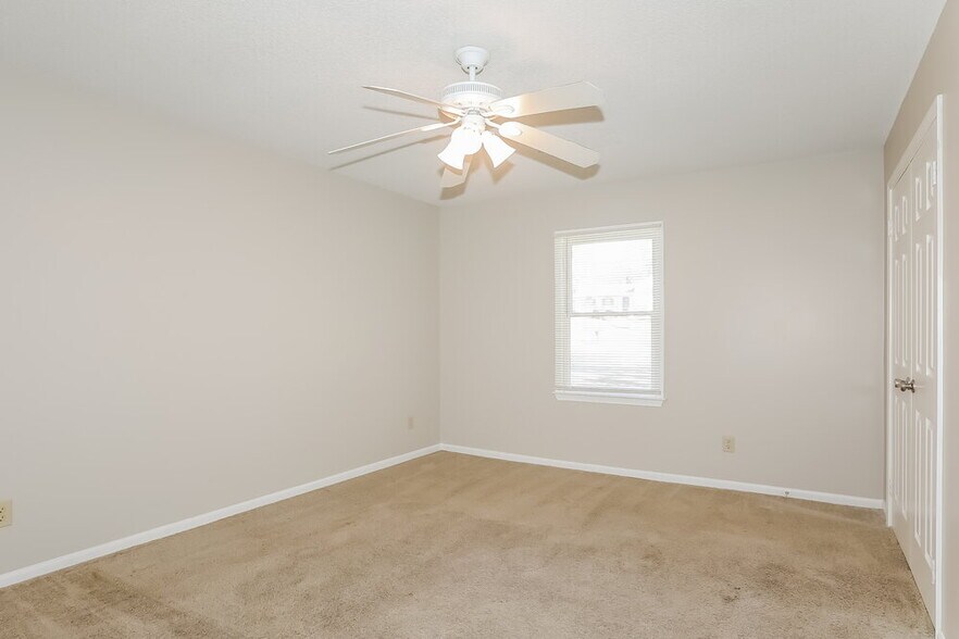 Building Photo - 2270 Seedling Ln