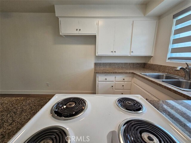 Building Photo - 6081 Lemon Ave