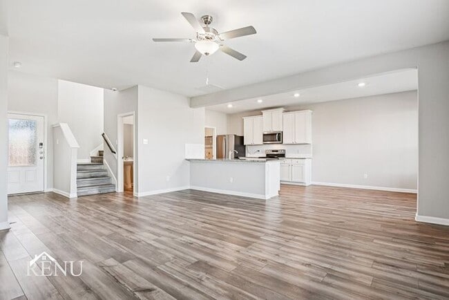 Building Photo - 1040 Wheatfield Ln