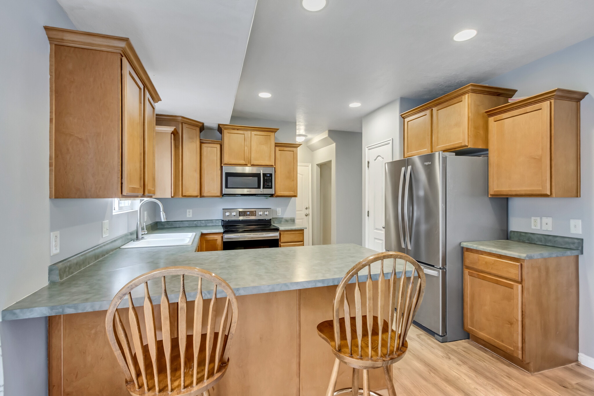 Building Photo - 7611 S Yellowwood Ln