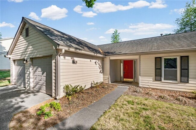 Building Photo - 1194 Meadow Oaks Dr NW