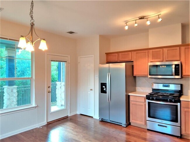 Building Photo - 1481 E Old Settlers Blvd