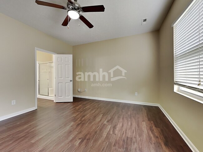 Building Photo - 9770 Soaring Breezes