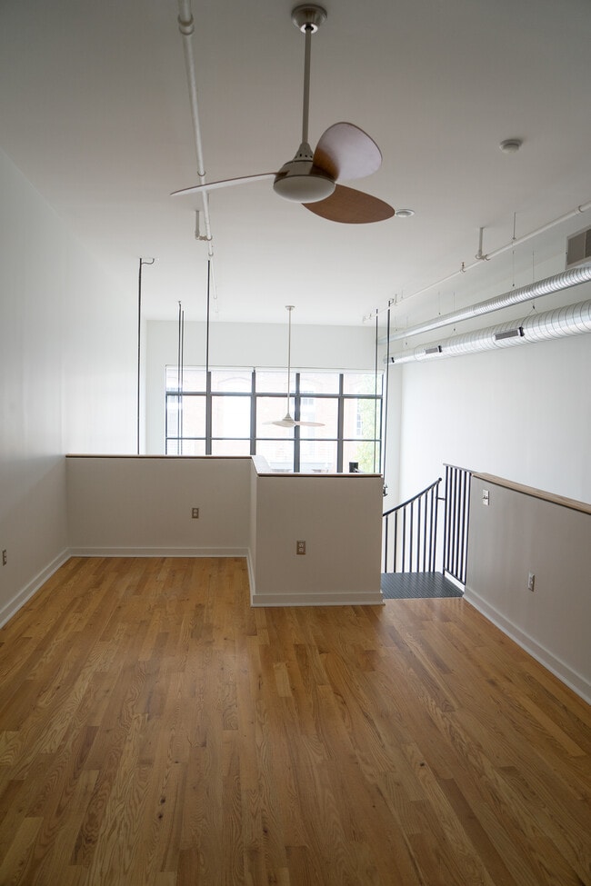 Building Photo - 1352 Rosa L Parks Blvd