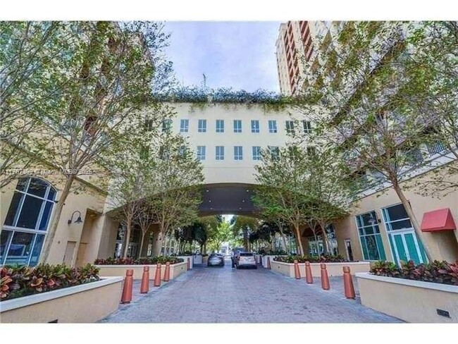 Building Photo - 7350 SW 89th St