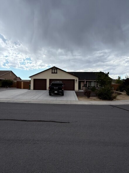 Building Photo - 97 Rogue Rd