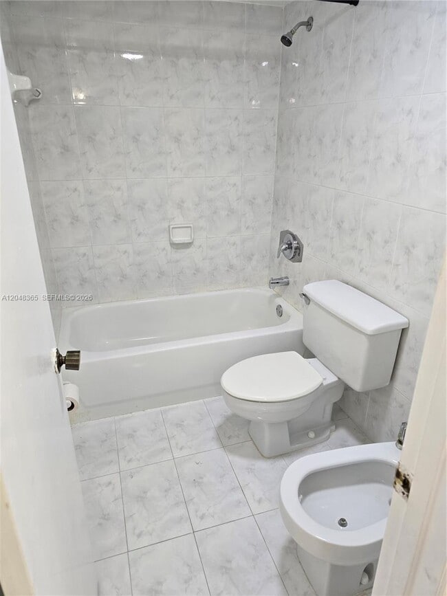 Building Photo - 5800 SW 127th Ave