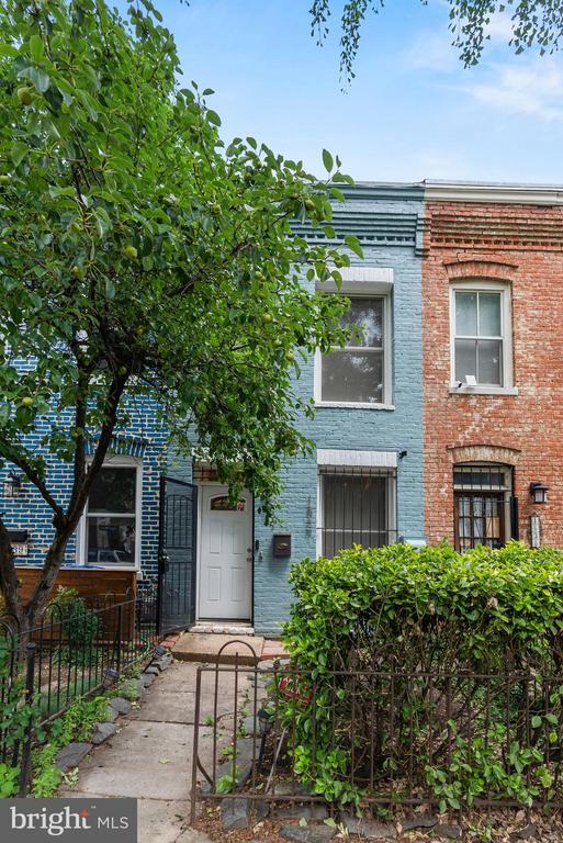 Building Photo - 1537 Marion St NW