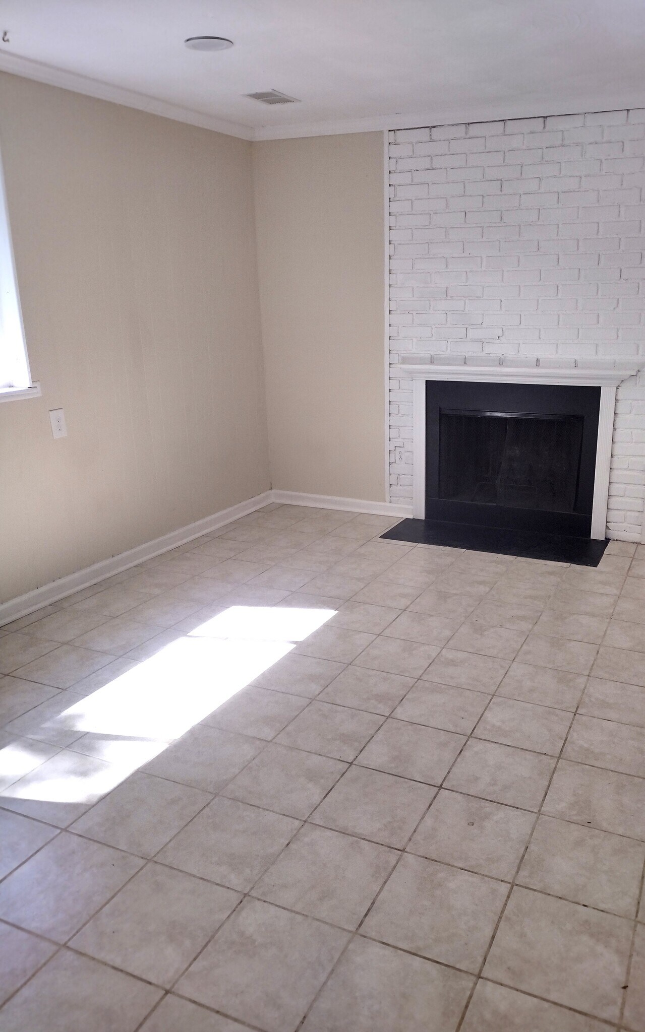 Building Photo - 9578 Landbreeze Row