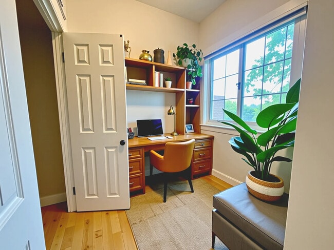 Building Photo - 281 Harvard St