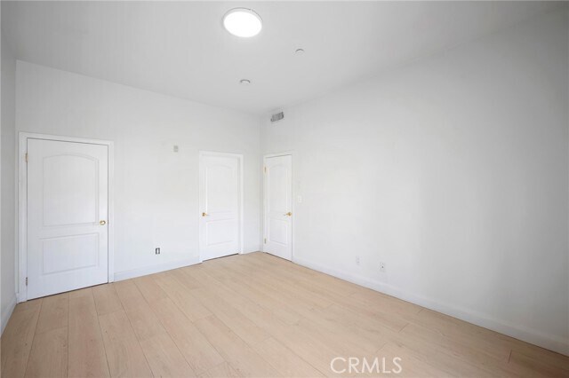Building Photo - 465 E Magnolia Blvd