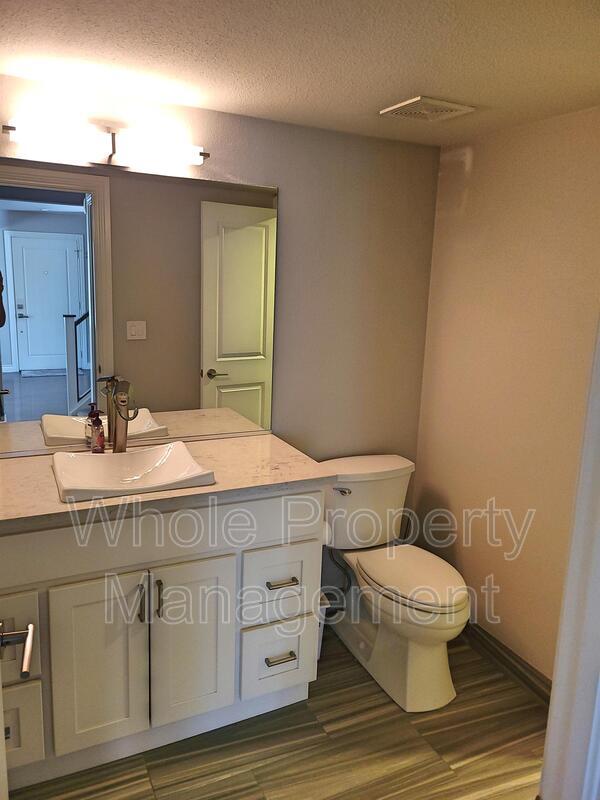 Building Photo - 434 Emerson St