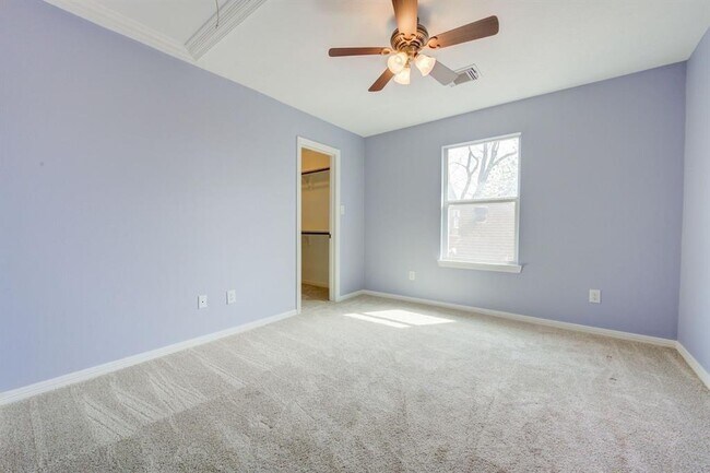 Building Photo - 5411 Kiam St