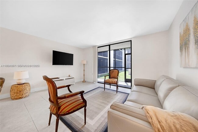 Building Photo - 8005 SW 107th Ave