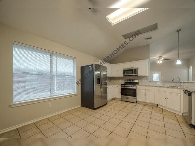 Building Photo - 9035 Melody Park Ln