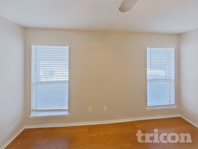 Building Photo - 2983 Firewheel Dr