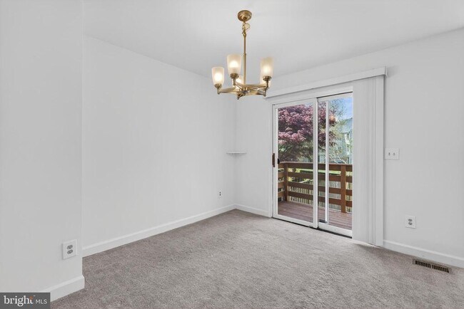 Building Photo - 6142 Joust Ln