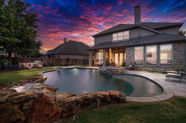 Building Photo - 10518 Red Cedar Hollow Dr