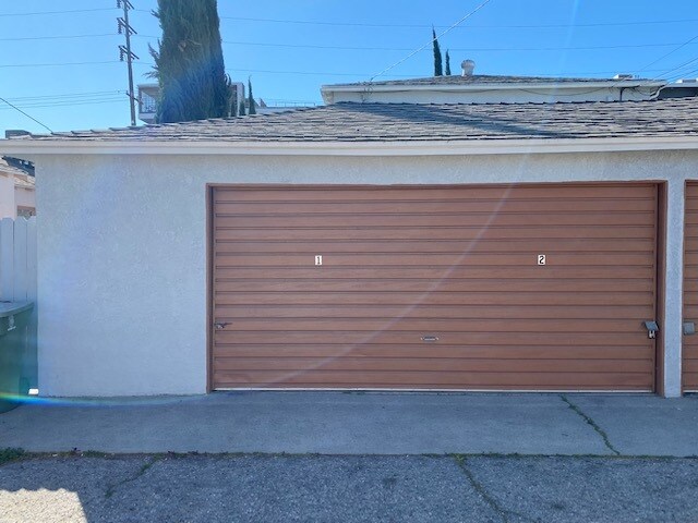 One Car Garage - 3411 W Alameda Ave