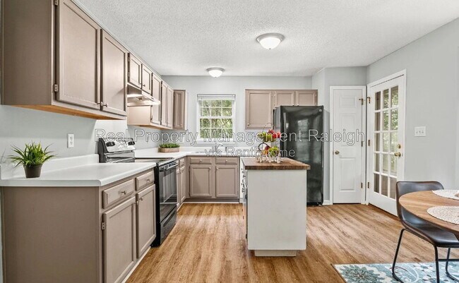 Building Photo - 1201 Ventura Springs Ct