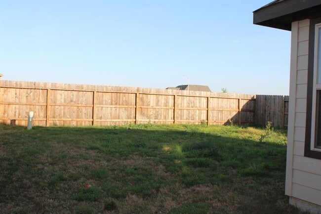 Building Photo - 9810 Copper Ranch Trail